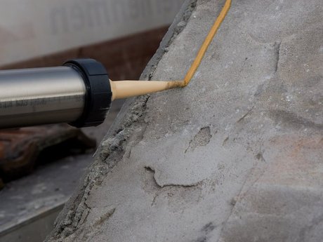 8. Anschluss raue oder mineralische Untergründe